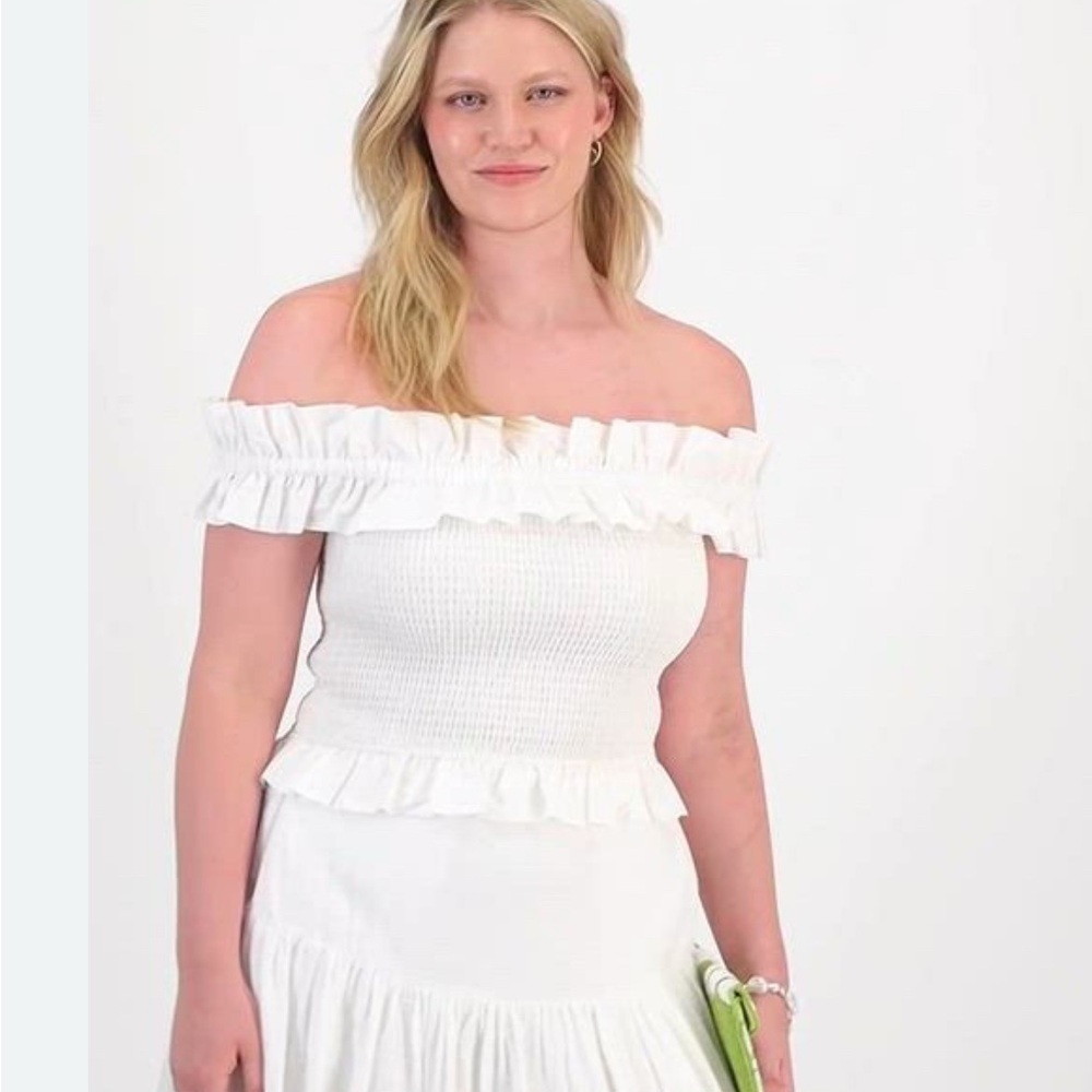 Brand new with tag White Off-Shoulder Ruffle shirred Top - Picture 2 of 10